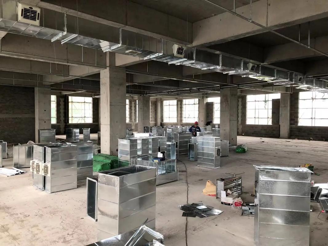 奧鋒冷氣機(jī)集制冷,通風(fēng),排煙,除異味多效合一,比其他制冷設(shè)備